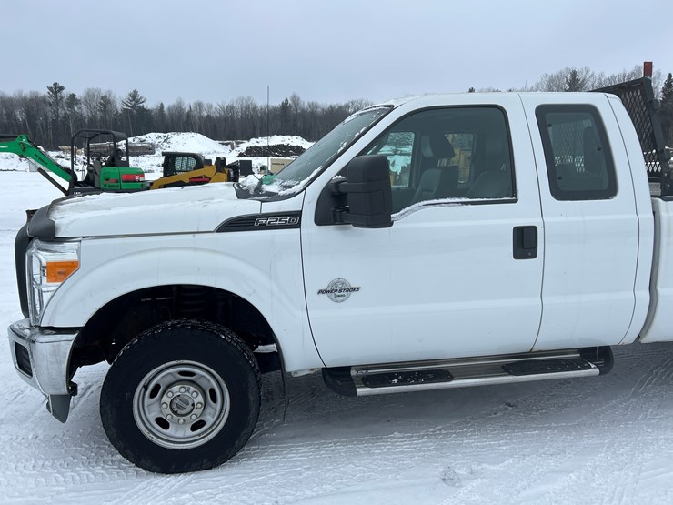 2014-ford-f250-image-16