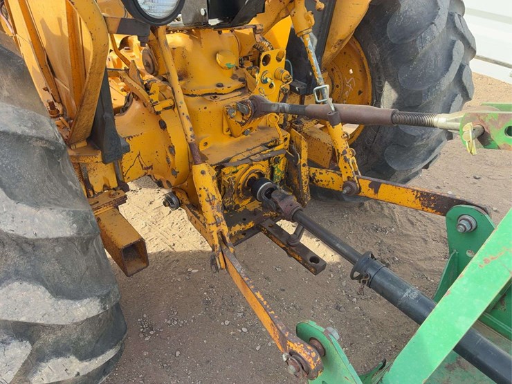 john-deere-2155-image-21