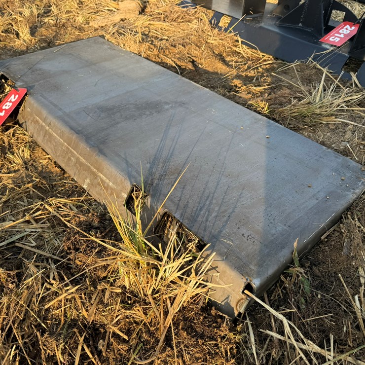 #2814 • Unused Skid Steer Weldable Quick Attach Plate