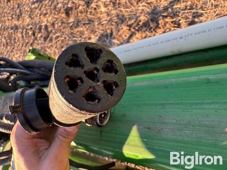 2011-john-deere-1770nt-image-15