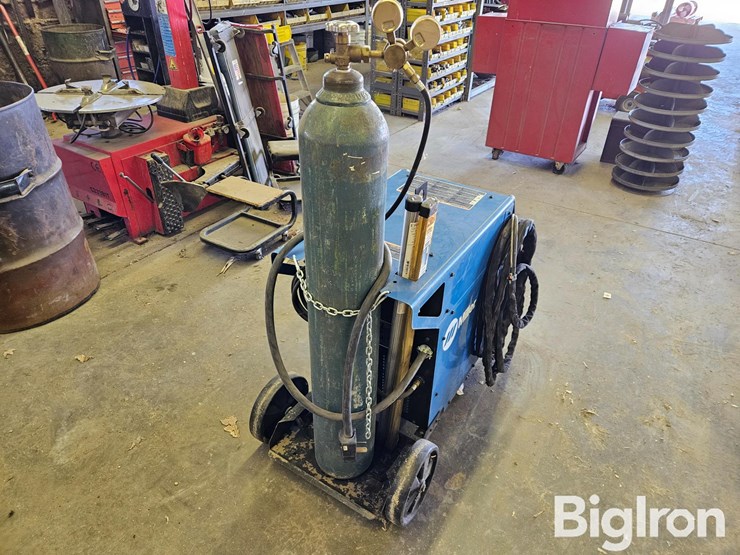 miller-syncrowave-200-tig-welder-image-4