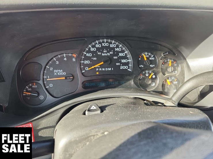 2006-gmc-sierra-3500-image-10