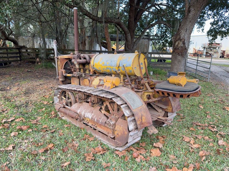 caterpillar-thirty-image-3