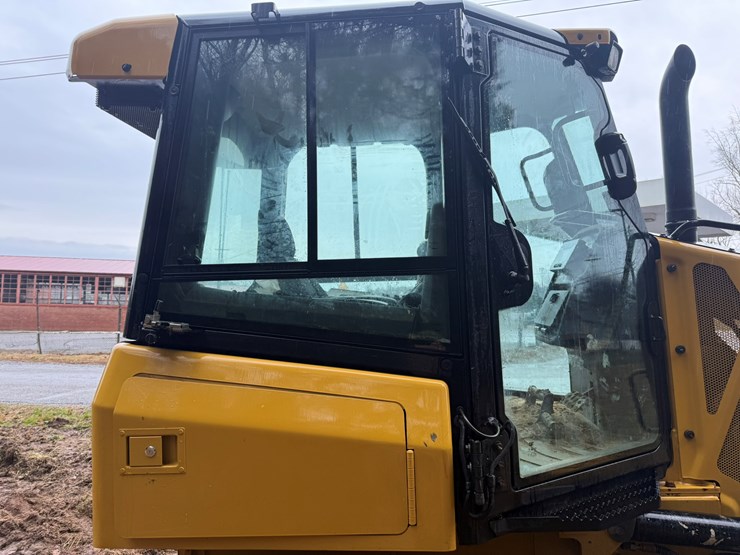 caterpillar-d1-image-28