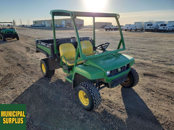 john-deere-gator-tx-image-2