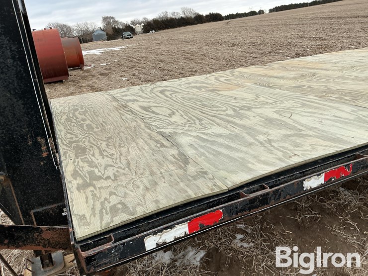 1990-t/a-gooseneck-flatbed-trailer-image-14