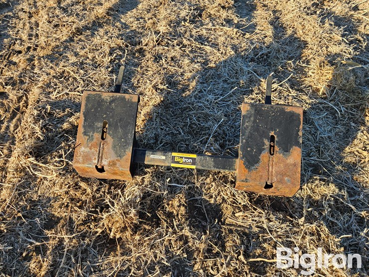 euro-mount-to-skid-steer-mounting-plate-quick-attach-adapter-plate-image-2