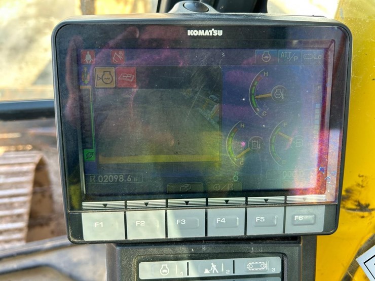 2022-komatsu-pc138us-lc-11-image-28