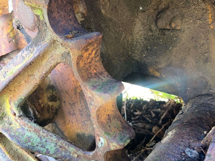 caterpillar-r2-image-52