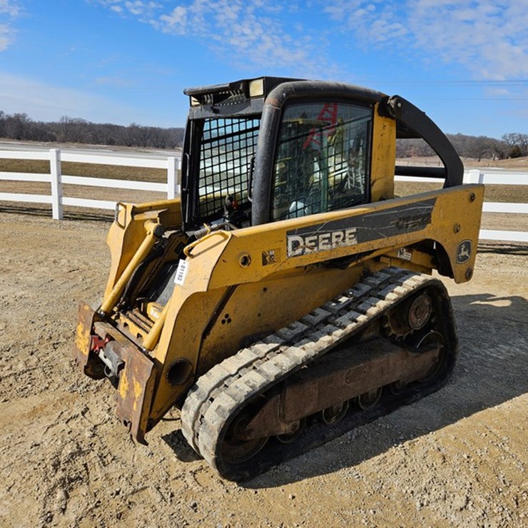 2007 DEERE CT322