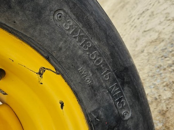 new-holland-h7450-image-31