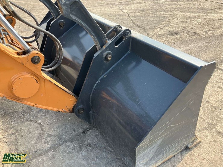 2023-case-580sn-image-17