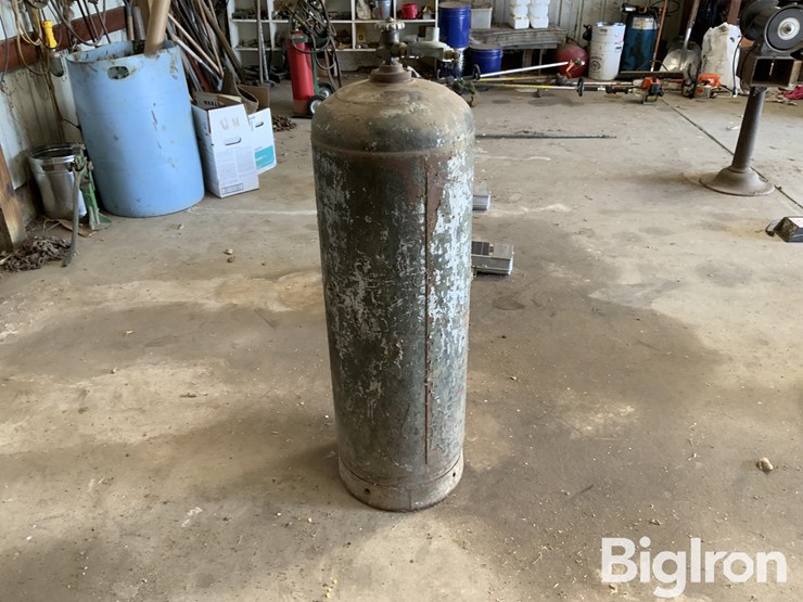 propane-cylinder-image-4