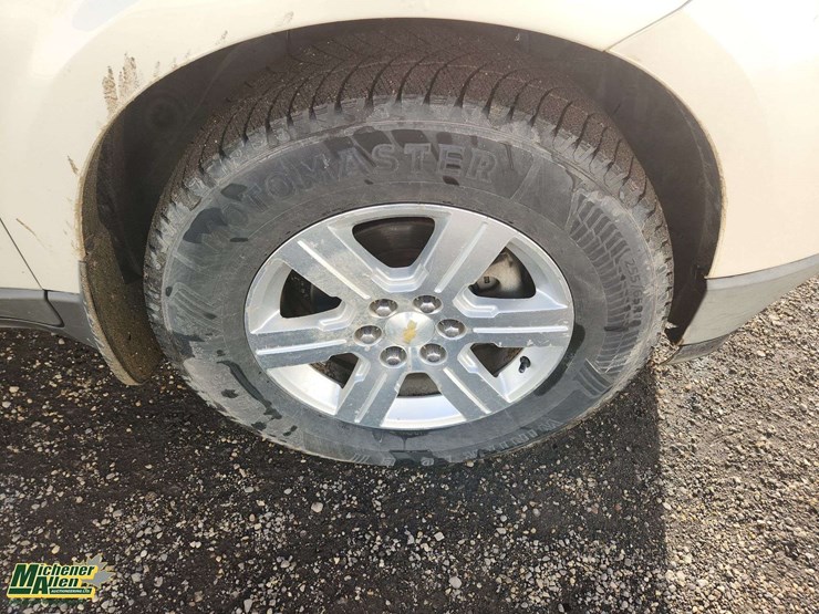 2011-chevrolet-traverse-image-11