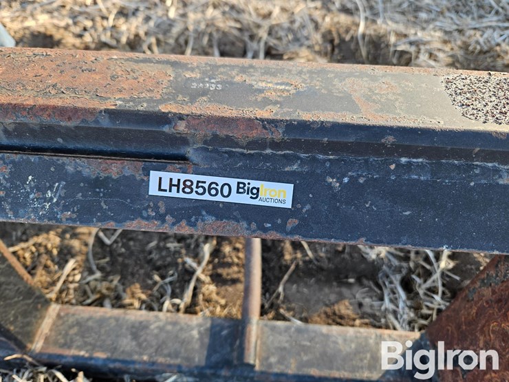 bale-spear-skid-steer-attachment-image-11