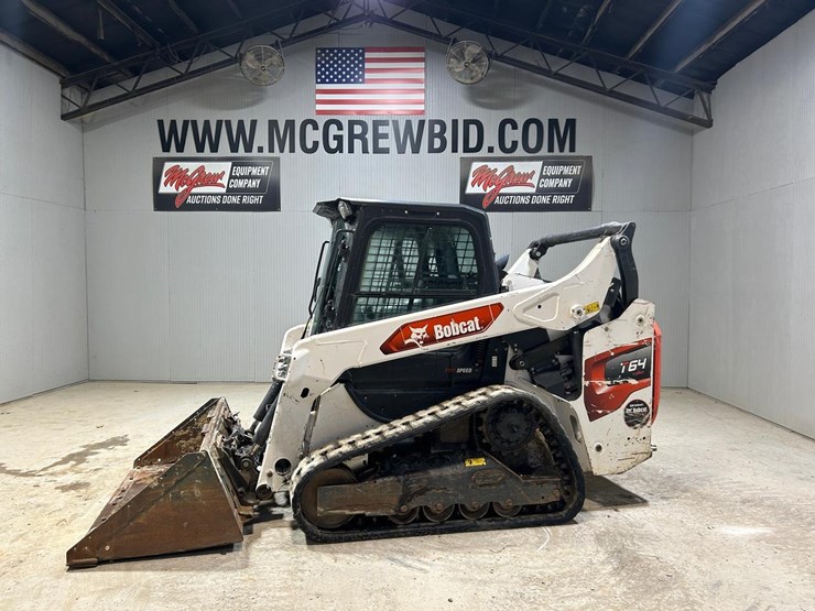 2021-bobcat-t64-image-1