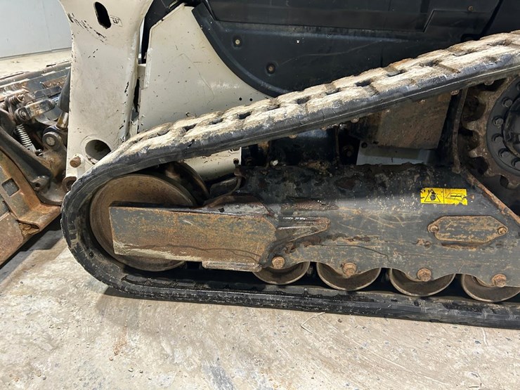 2021-bobcat-t64-image-17