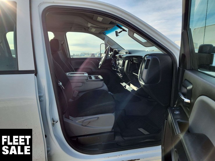 2018-gmc-sierra-2500hd-image-26