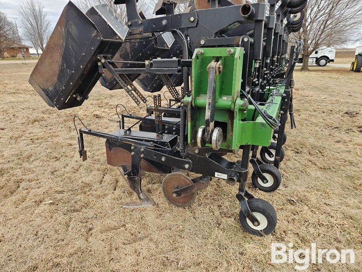 b&h-16r30-cultivator-image-14