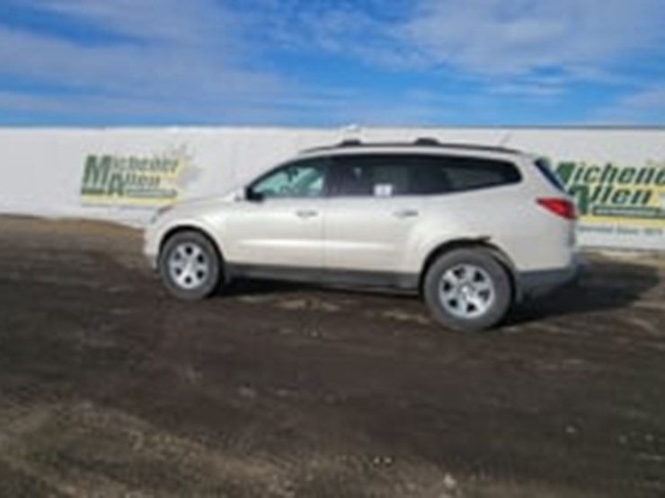 2011-chevrolet-traverse-image-5