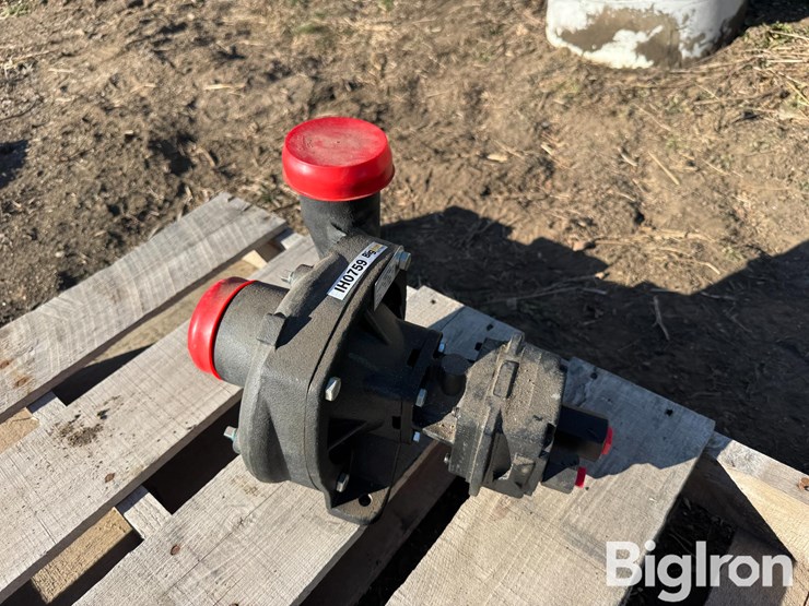 hypro-hydraulic-sprayer-pump-image-3