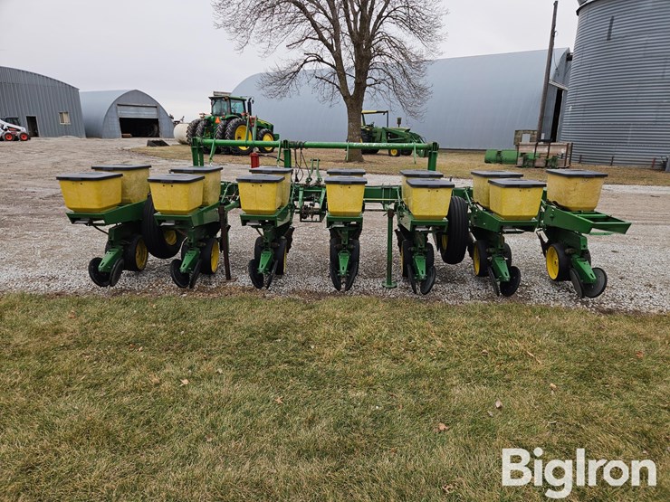 john-deere-7100-image-6