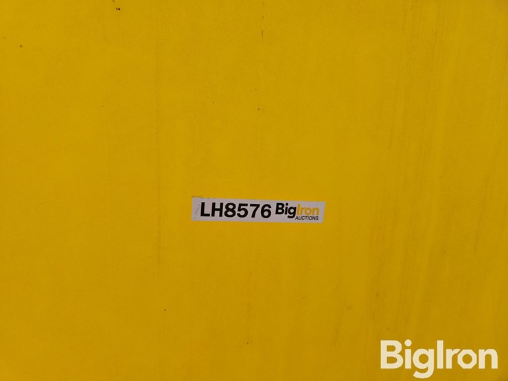 3000-gallon-vertical-poly-holding-tank-image-8