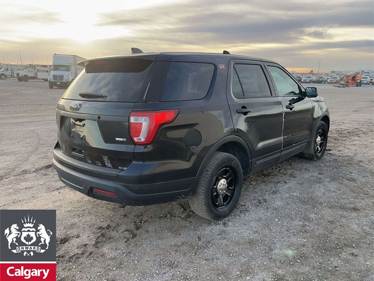 2018-ford-explorer-image-4