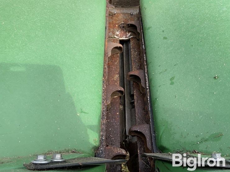 2020-john-deere-706c-image-15