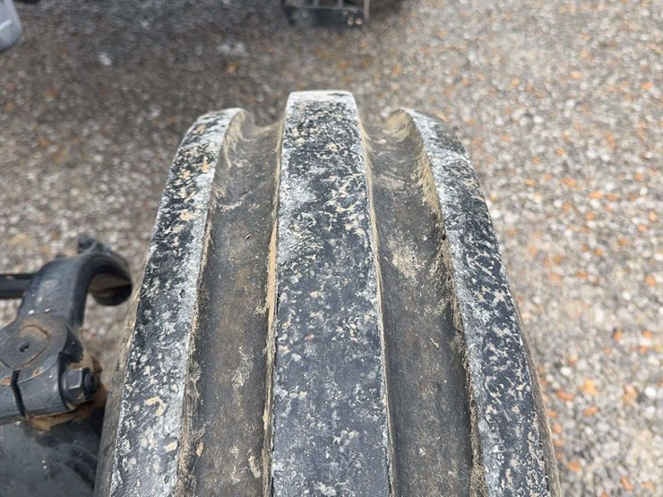 new-holland-5030-image-17