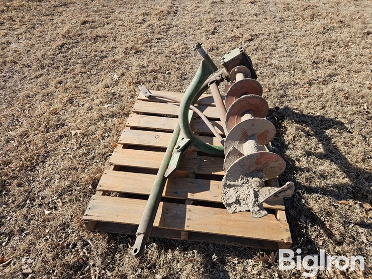 3-pt-post-hole-auger-attachment-image-3