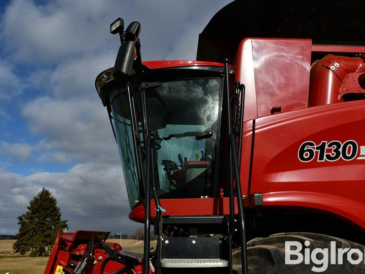 2014-case-ih-6130-image-18