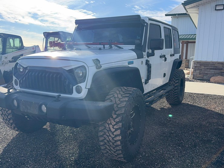 2014-jeep-wrangler-image-3