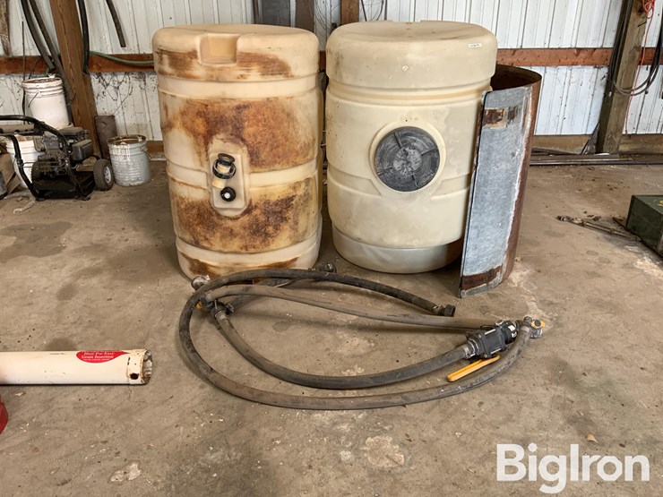 200-gallon-saddle-tanks-w/bracket-image-2