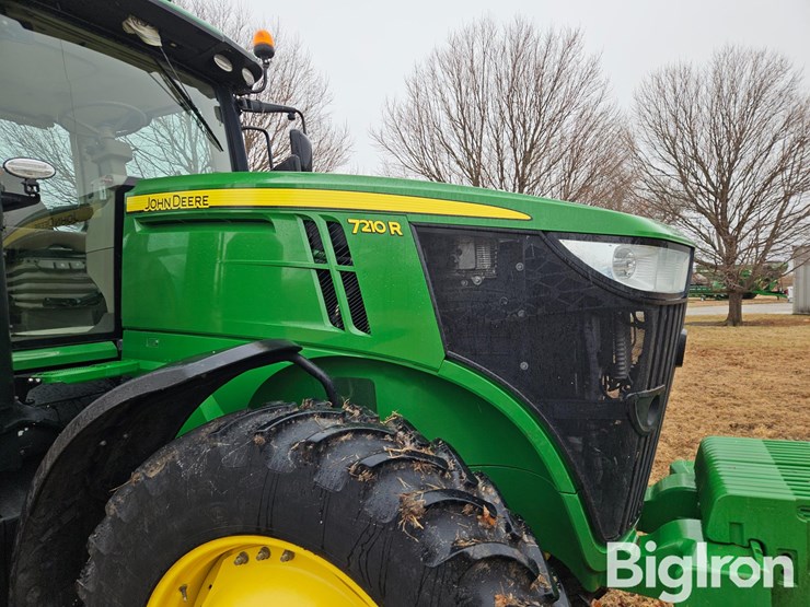 2015-john-deere-7210r-image-15