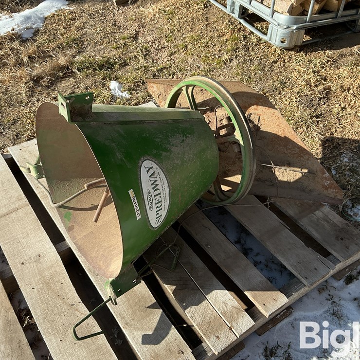 Spreadway Grain Spreader