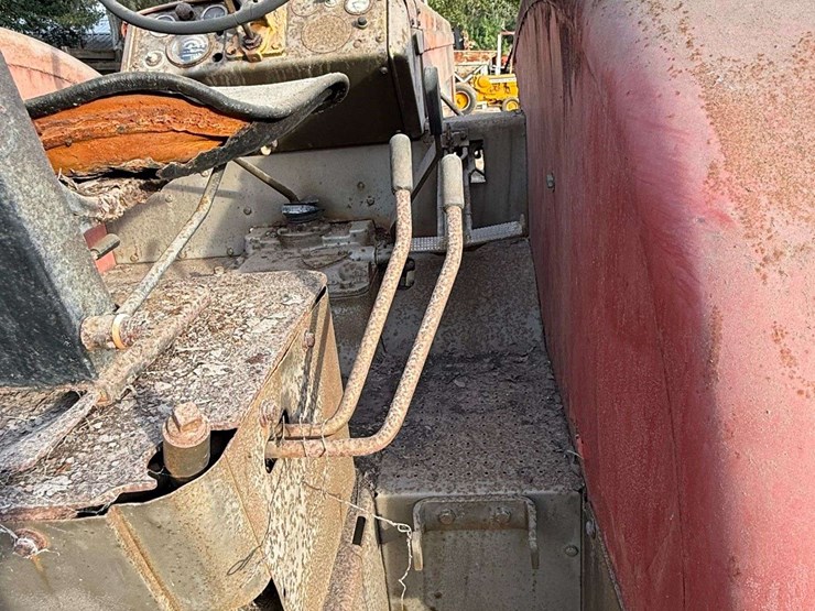 massey-ferguson-98-image-10