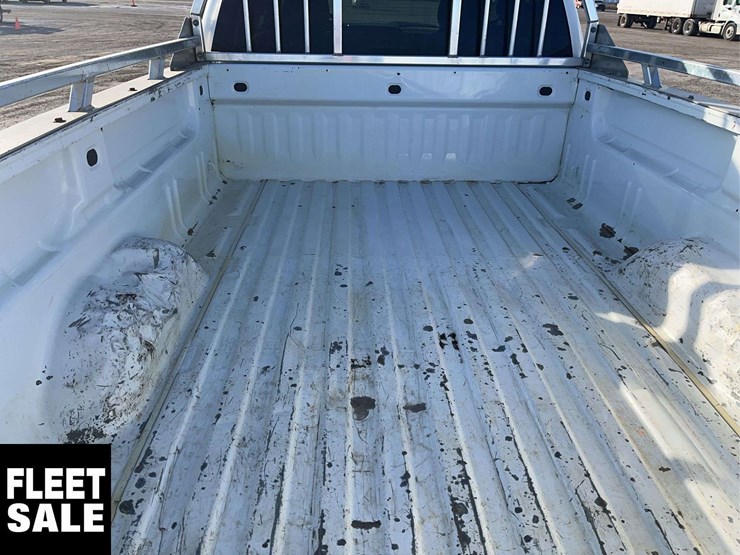 2013-gmc-sierra-2500hd-image-16