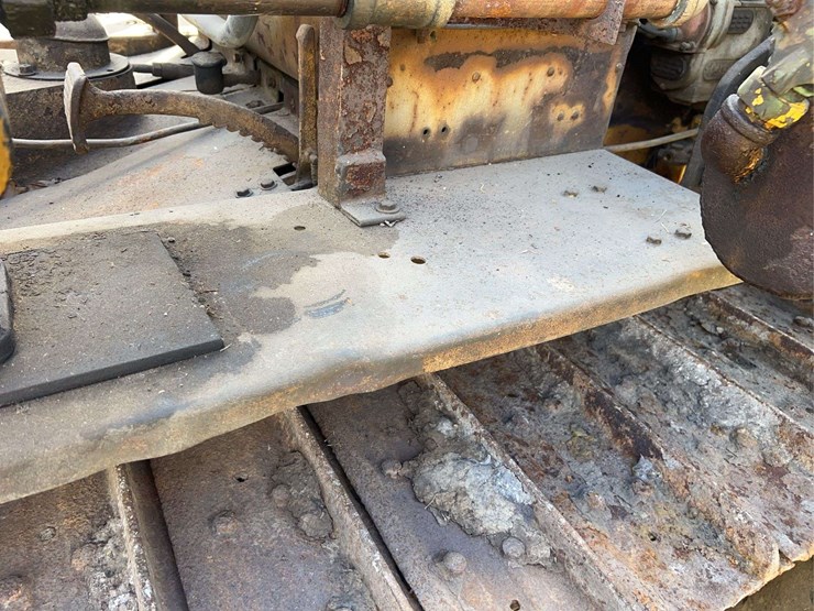 caterpillar-forty-gas-crawler-image-20