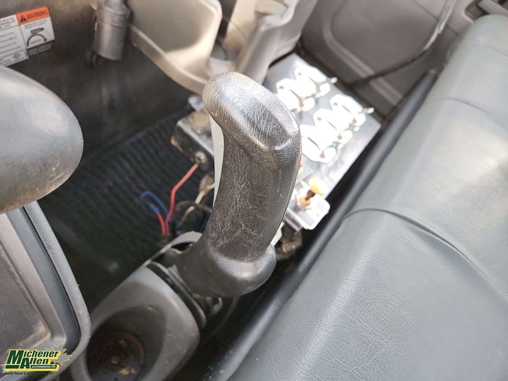 2008-international-durastar-4300-image-12