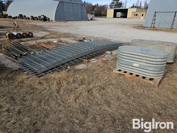 mesh-livestock-panels,-t-posts-&-fencing/livestock-items-image-5