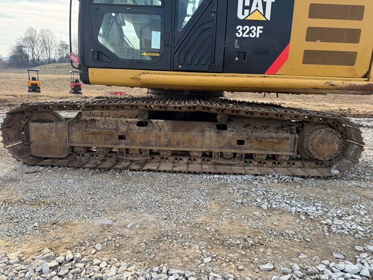 caterpillar-323fl-image-78