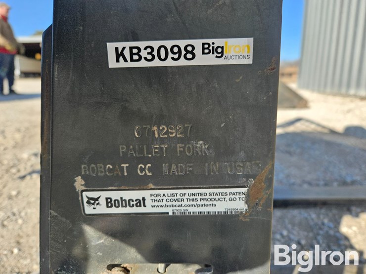bobcat-pallet-fork-image-15