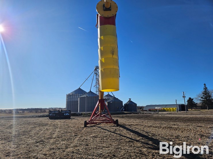 westfield-mkx-13-94-13"x94'-hopper-auger-image-6