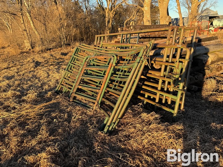 livestock-panels-&-gate-image-1
