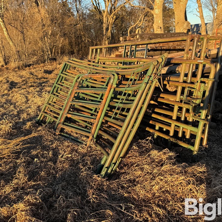 Livestock Panels & Gate