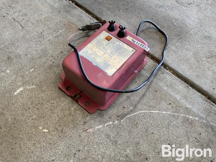 zareba-b10m-electric-fence-controller-image-5