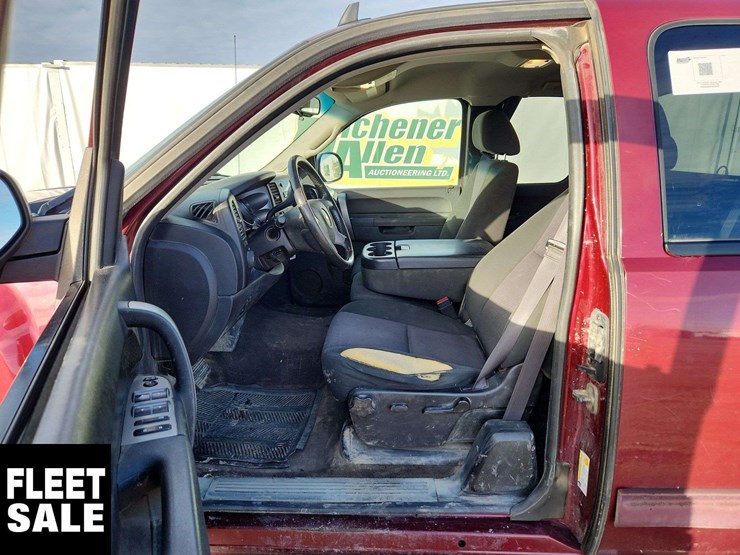 2013-chevrolet-silverado-1500-lt-image-19