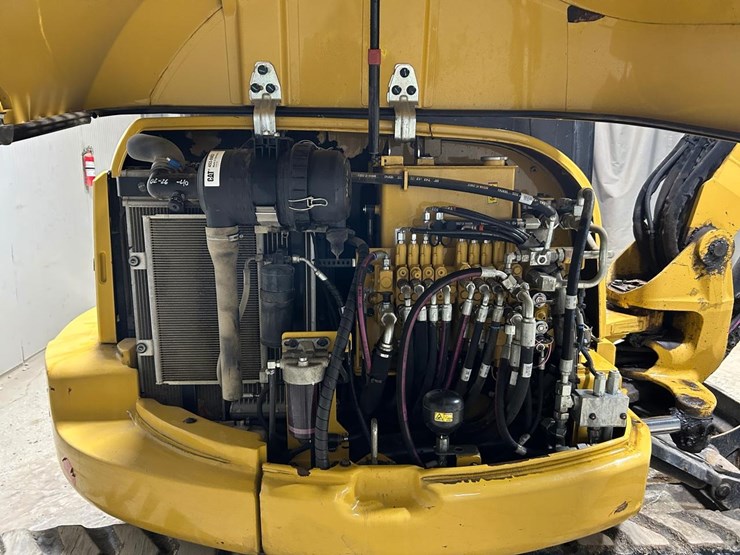 2016-caterpillar-305.5e2-image-14