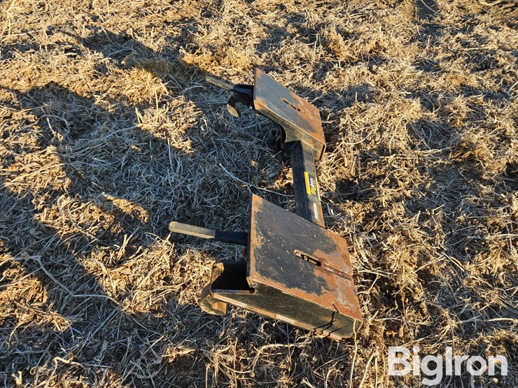 euro-mount-to-skid-steer-mounting-plate-quick-attach-adapter-plate-image-4